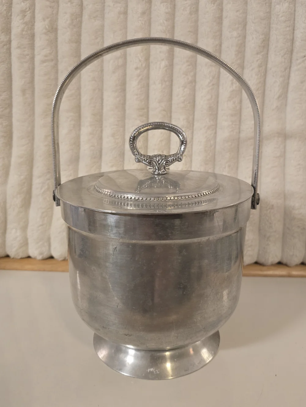 Vintage Mid Century Italian Aluminum Ice Bucket Hinged Mechanical Lid Nasco